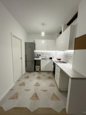 Private kitchen - Cozy, modern apartment, close to the Sea (València)