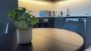 Unclassified image, 3 of 46, button - Large Luxury Apartment Combo featuring 4 bedrooms, 4 bathrooms & 2 living rooms. (London)
