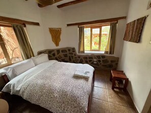 Fer et planche à repasser, accès Internet, draps fournis