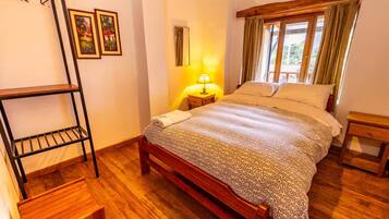 Fer et planche à repasser, accès Internet, draps fournis