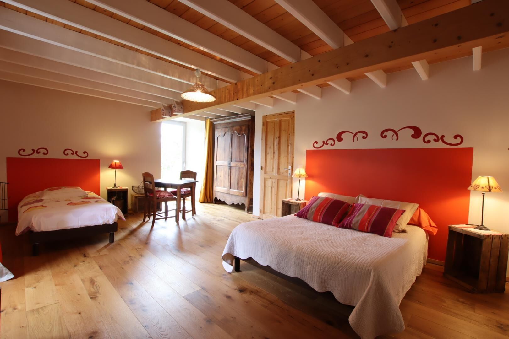 2 室のベッドルーム、インターネット