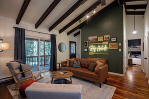TV, fireplace - Family Fun Cabin in the Poconos - Hot Tub, Game Room & Firepit (Tobyhanna)