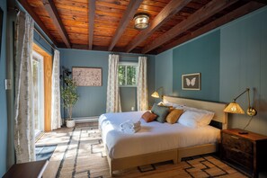 3 chambres, fer et planche à repasser, Wi-Fi, draps fournis