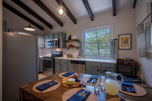 Micro-ondes, four, plaque de cuisson, lave-vaisselle
