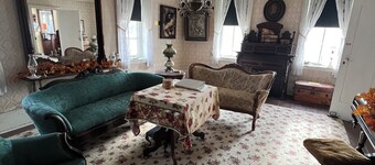 Historic Bentonsport Stay - Cozy Queen Guest Room Walking Distance to Shops