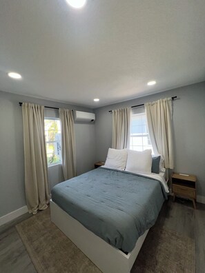 1 bedroom, WiFi, bed sheets