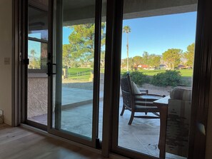 Interior - Beautiful Desert House (Desert Hot Springs)