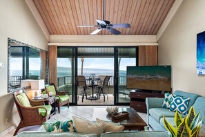 Smart TV - Kahana Village 4 Spacious Oceanfront Condo in West Maui (Lahaina)