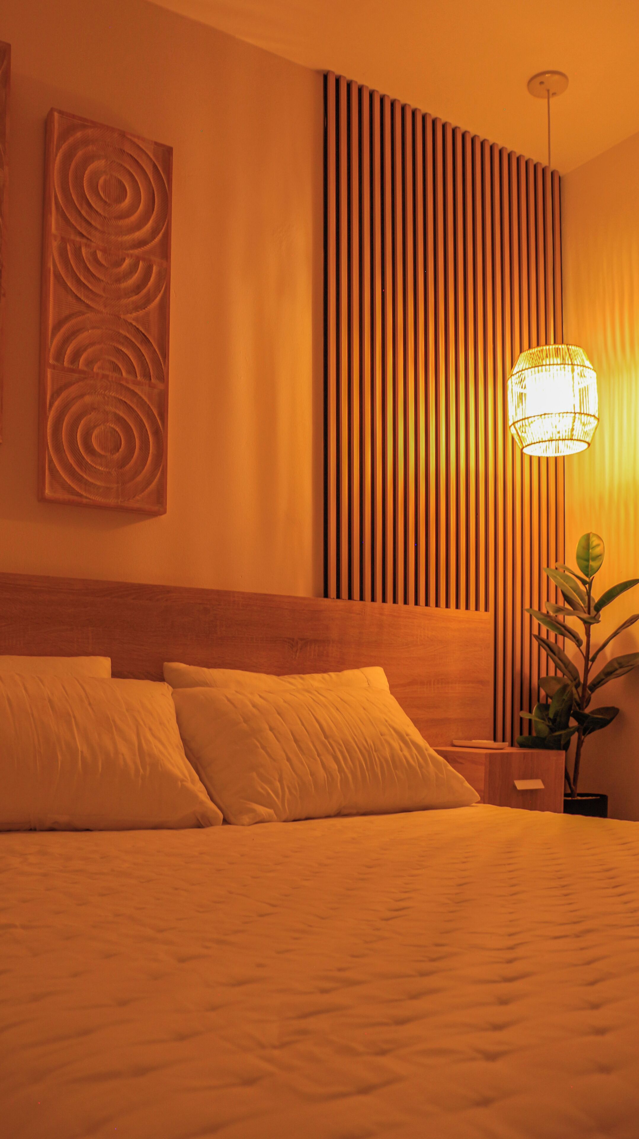 WiFi, bed sheets