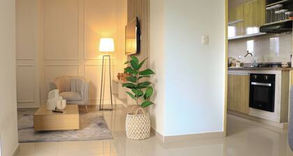 Apartment ideal for work and family (near the sea) good location