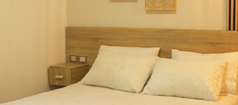 Apartment ideal for work and family (near the sea) good location