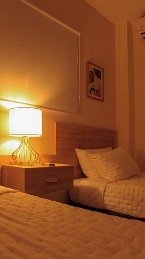 WiFi, bed sheets