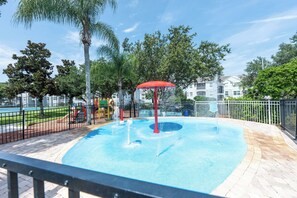 Children’s area - Group Friendly Home, sleeps 14. Close to Disney Parks & Major Attractions (Kissimmee)