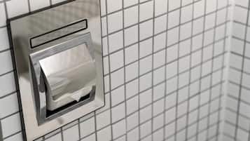 Small Ocean View | Bathroom | Shower, free toiletries, hair dryer, towels