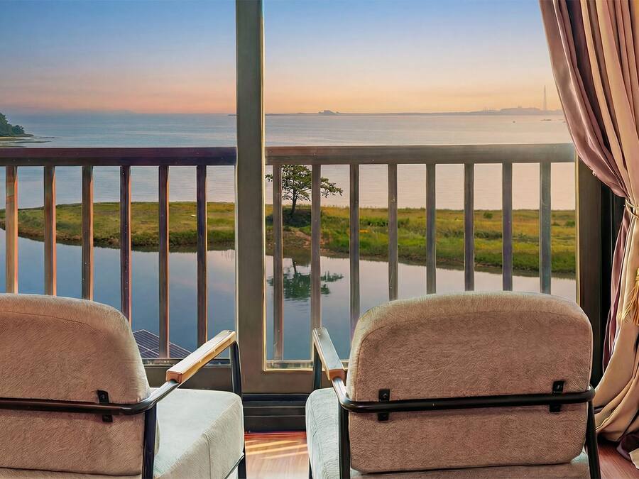 Basic Room, 1 Bedroom (N306 (Ocean View / Private BBQ)) | 1 bedroom, free WiFi