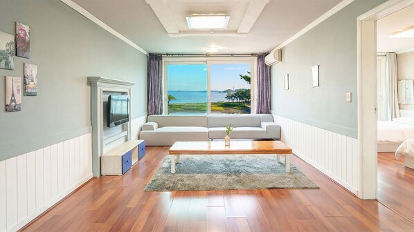 Basic Room, 2 Bedrooms (N203) | 1 bedroom, free WiFi - Red Sky Daebudo (Ansan)