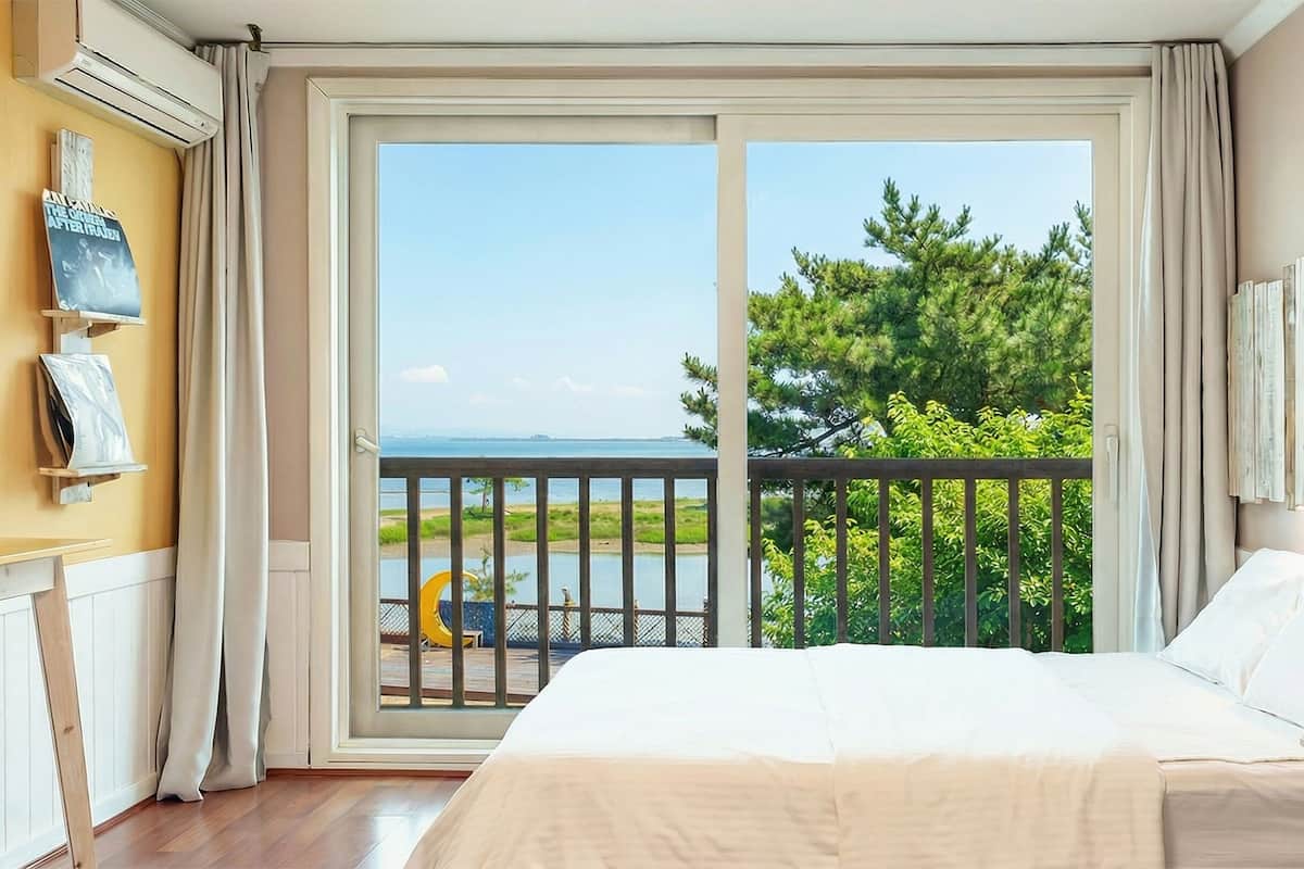 Basic Room, 1 Bedroom (N203 (Ocean View)) | 1 bedroom, WiFi (free)