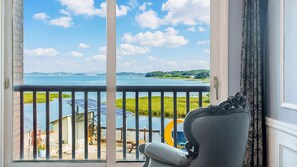 Basic Room, 1 Bedroom (N202) | 1 bedroom, free WiFi - Red Sky Daebudo (Ansan)