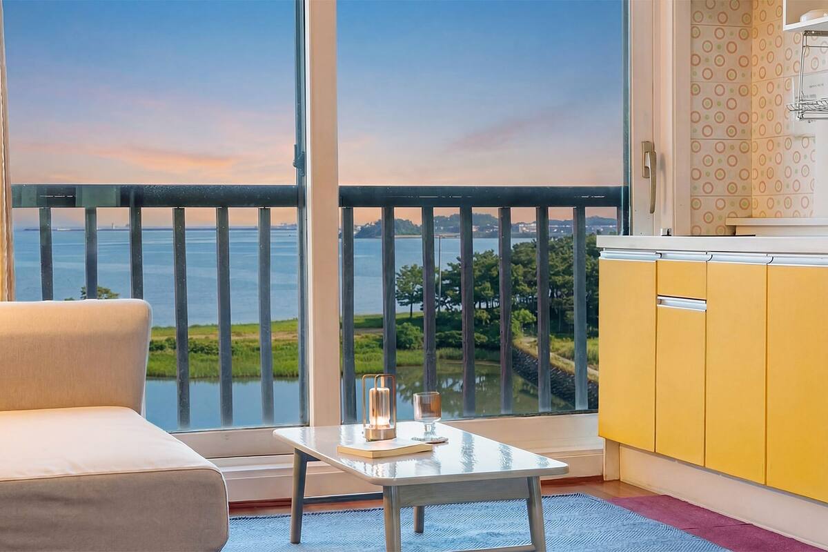 Basic Room, 1 Bedroom (N301(OceanView/Pet)) | 1 bedroom, WiFi (free)