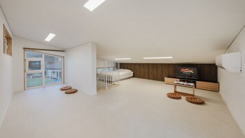 Basic Room, 3 Bedrooms (spring) | 3 bedrooms, free WiFi