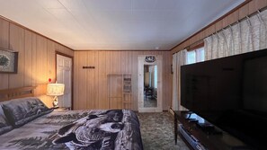 5 habitaciones, tabla de planchar con plancha y wifi gratis 