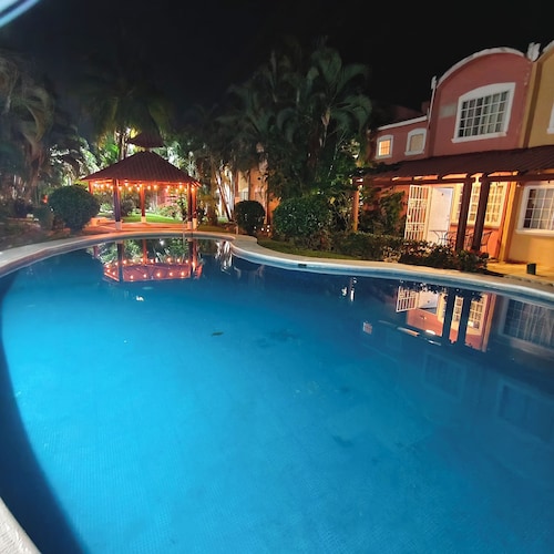 House in Ixtapa, Zihuatanejo, your vacation with sun, sea and sand, in a safe place.