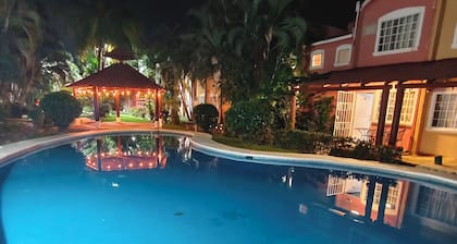 House in Ixtapa, Zihuatanejo, your vacation with sun, sea and sand, in a safe place.