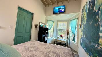 2 soverom, skrivebord, wi-fi (inkludert) og sengetøy