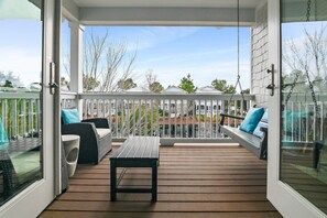Terrace/patio - TipSea Turtle | Golf Cart, Bikes, Pond Views in NatureWalk (Santa Rosa Beach)