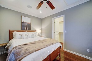 Iron/ironing board, free WiFi, bed sheets