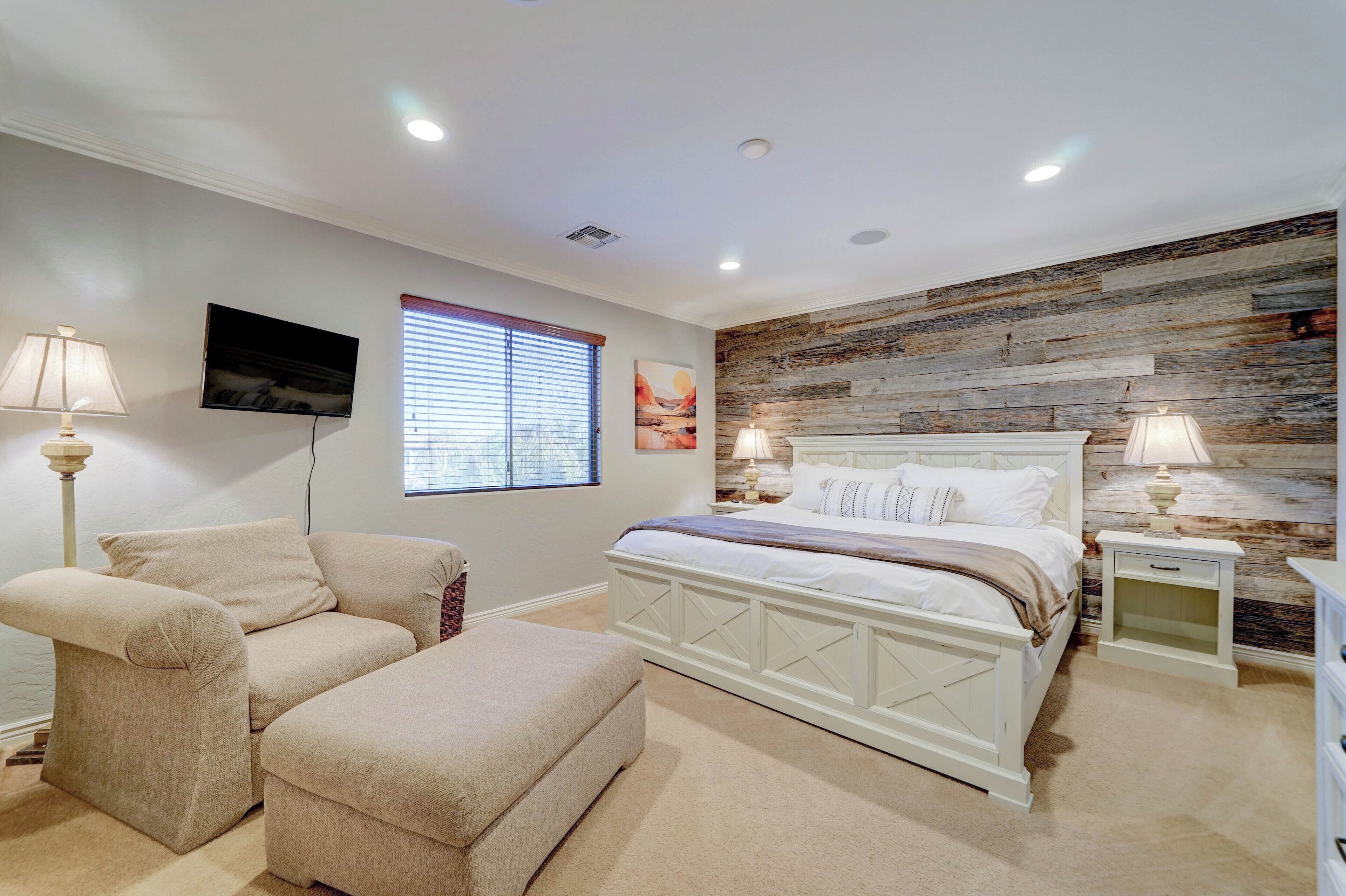 Fer et planche à repasser, Wi-Fi gratuit, draps fournis