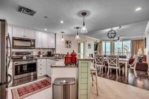 Fridge, microwave, oven, stovetop - On Cloud Nine with Top Shelf Tides at Mar Vista Grande in North Myrtle Beach! (North Myrtle Beach)