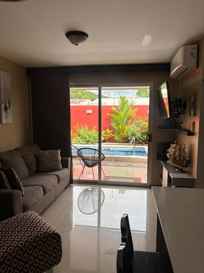 Living area - House with private pool, ideal for families and couples. 8 minutes from beaches. (Herradura)