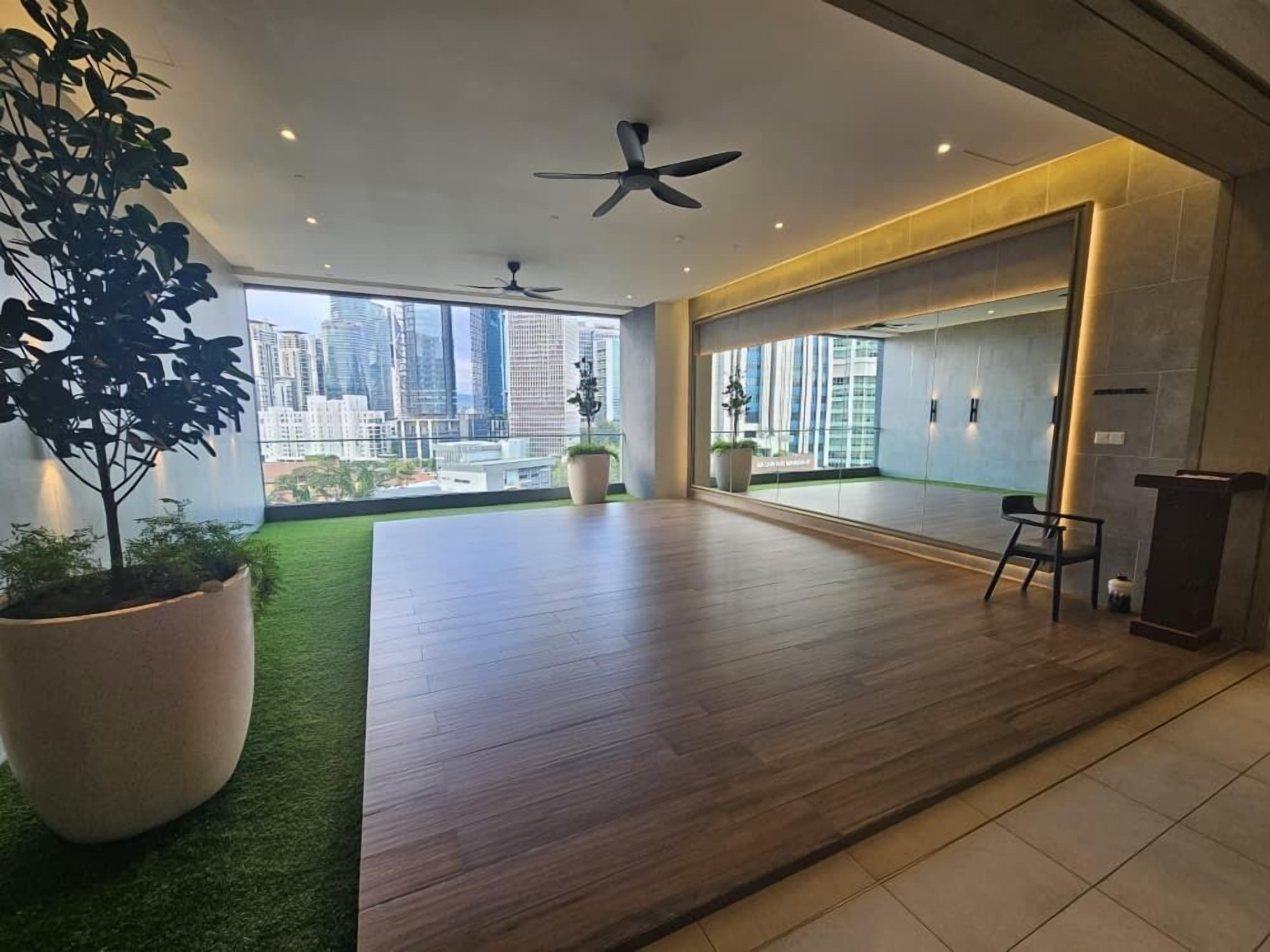 15 indoor pools