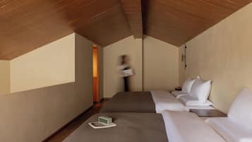 Family Suite | Minibar, individually decorated, individually furnished