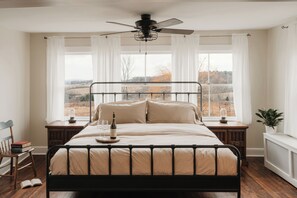 6 Schlafzimmer, Schreibtisch, kostenloses WLAN, Bettwäsche