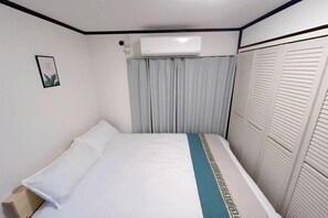 Cribs/infant beds - Hakushin no sha (Osaka)