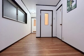 Interior - Hakushin no sha (Osaka)