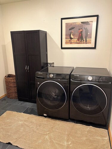 NEW Tranquil 1-bedroom guest house with water view in Port Townsend