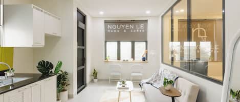 Deluxe Apartment, Balcony, City View | Desk, iron/ironing board, free WiFi, bed sheets