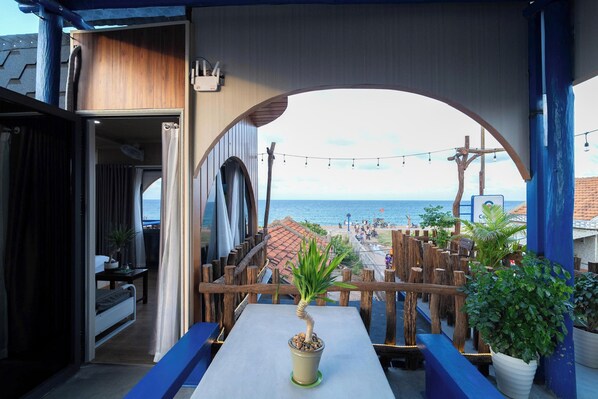 Uitzicht op strand/zee