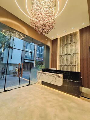 Lobby - Hotel Maskan Surat (Surat)