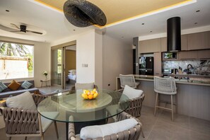 Deluxe Apartment | Dining room - Encantada Residences (Boracay Island)