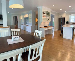 Dining - Large Private Riverfront in Stanley Bridge, centrally located 4 bdrm, 3.5 ba (Stanley Bridge)