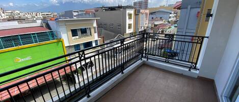 Grand Deluxe Double or Twin | Property grounds