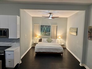1 habitación, escritorio, tabla de planchar con plancha y wifi gratis 