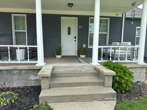 Pet-friendly 2-bedroom house in Berrien Springs with AC