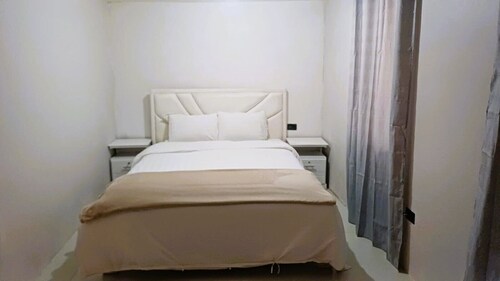 10 minutes from downtown! Comfortable apartment for families or friends