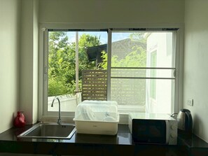 Villa 2 | Minibar, desk, rollaway beds, free WiFi - Park Villa Chaiyaphume (Chaiyaphum)