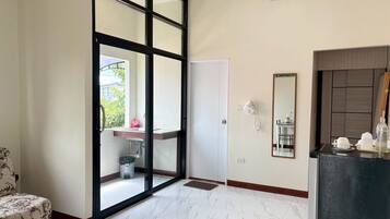 Roomsuit 2 | Minibar, bureau, lits pliants/supplémentaires, Wi-Fi gratuit